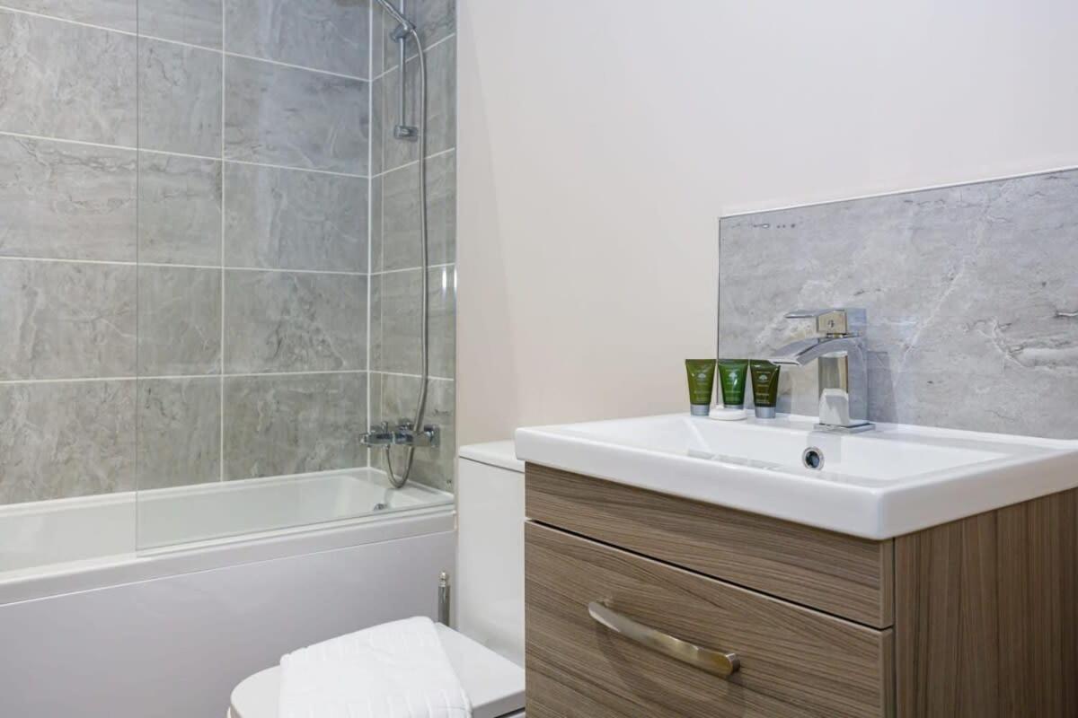 Modern And Stylish 1 Bed Apartment Manchester Zewnętrze zdjęcie
